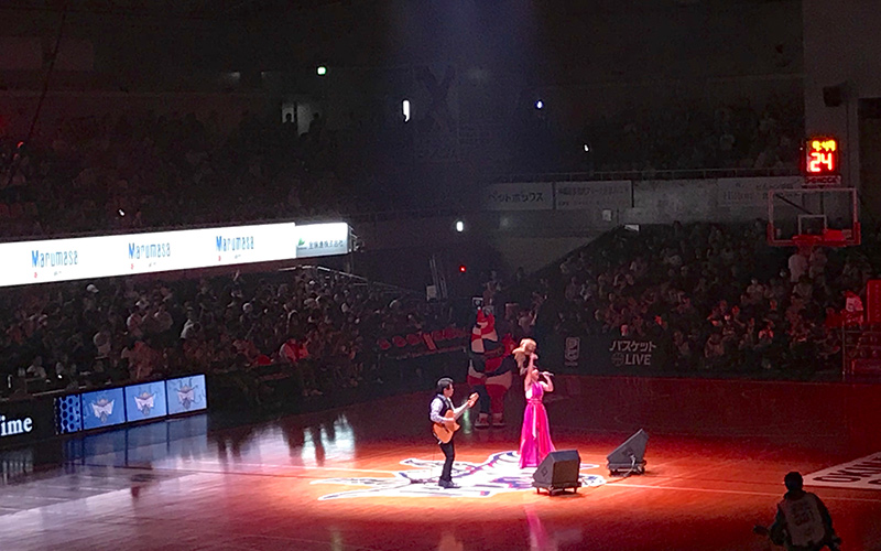 ハーフタイムショー 照屋暢子さんのミニライブ